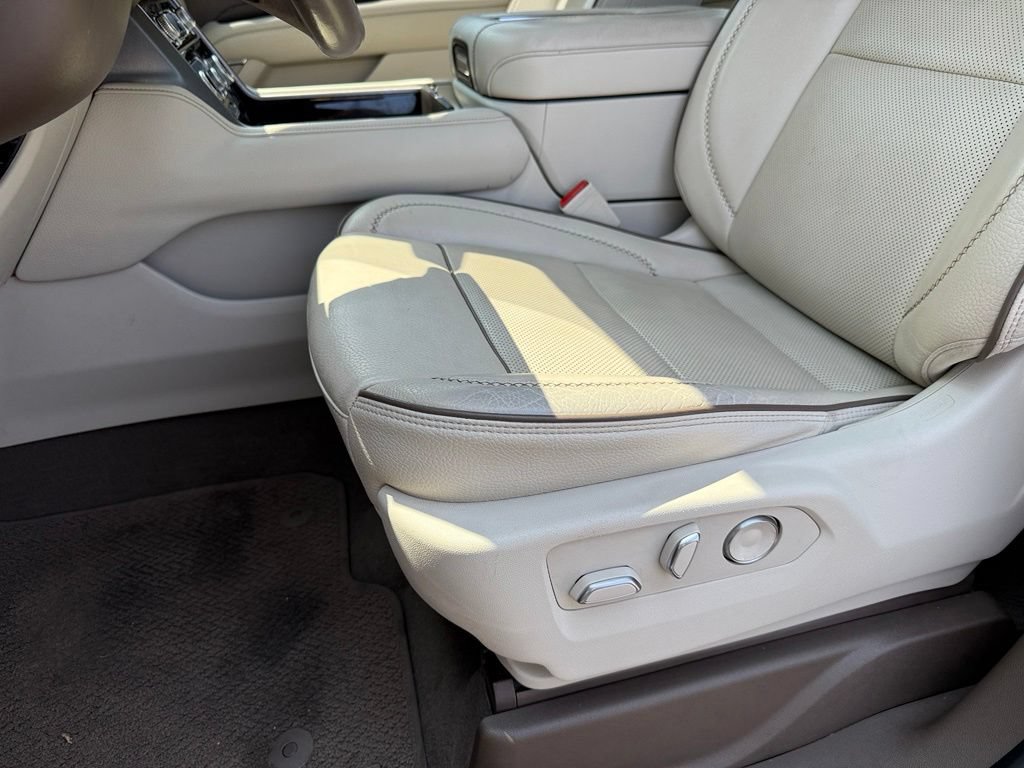 Used 2022 GMC Yukon Denali AWD/4WD image 24