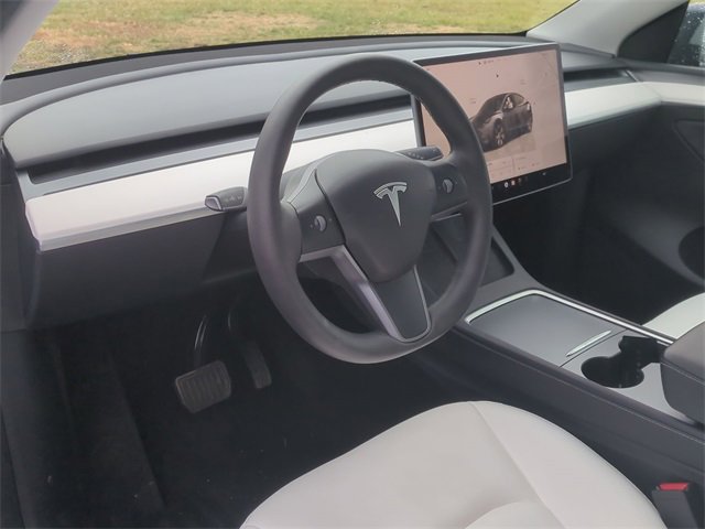 Used 2023 Tesla Model Y Long Range image 20