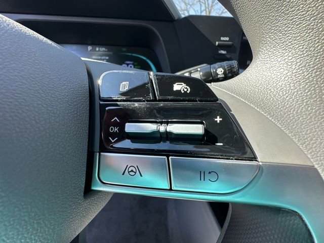 New 2026 Hyundai Elantra Blue image 32