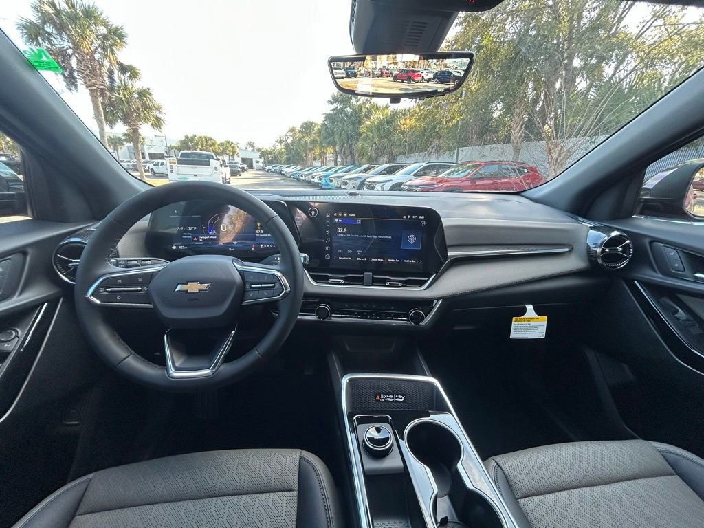 New 2026 Chevrolet Equinox LT w/ Convenience Package II image 19