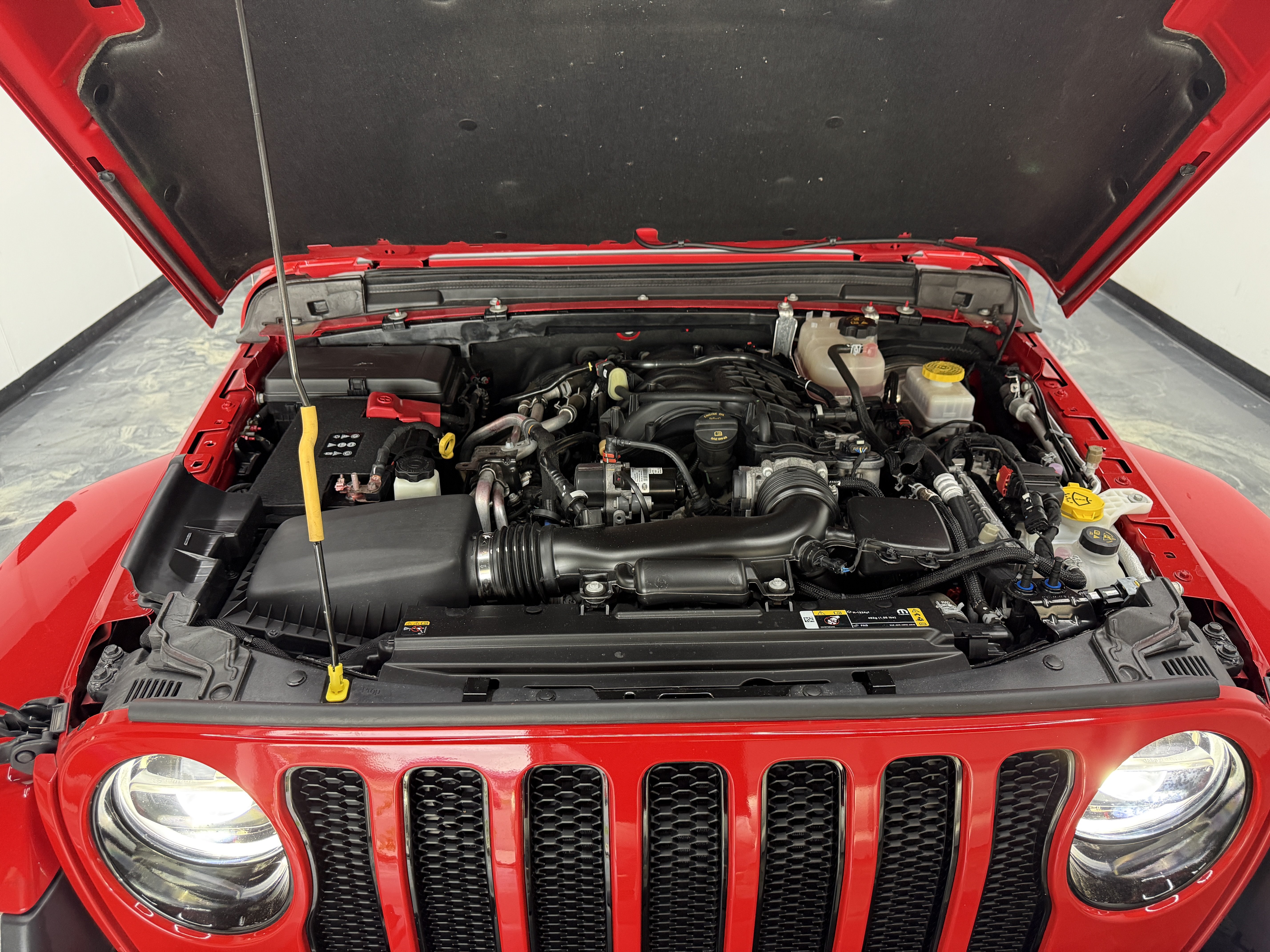 Used 2022 Jeep Wrangler Unlimited Sahara AWD/4WD image 23