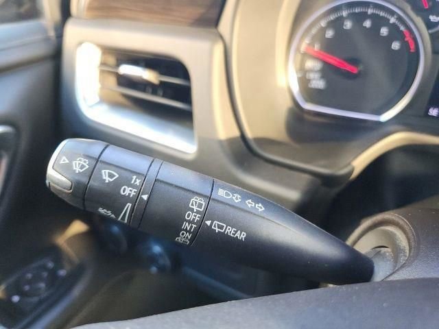 Used 2021 Chevrolet Suburban LS image 35