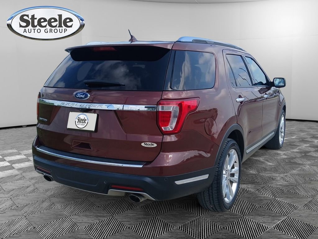 Used 2018 Ford Explorer Limited w/ Ford Safe & Smart Package FWD image 4