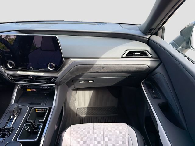 New 2026 Lexus TX 500h AWD image 19
