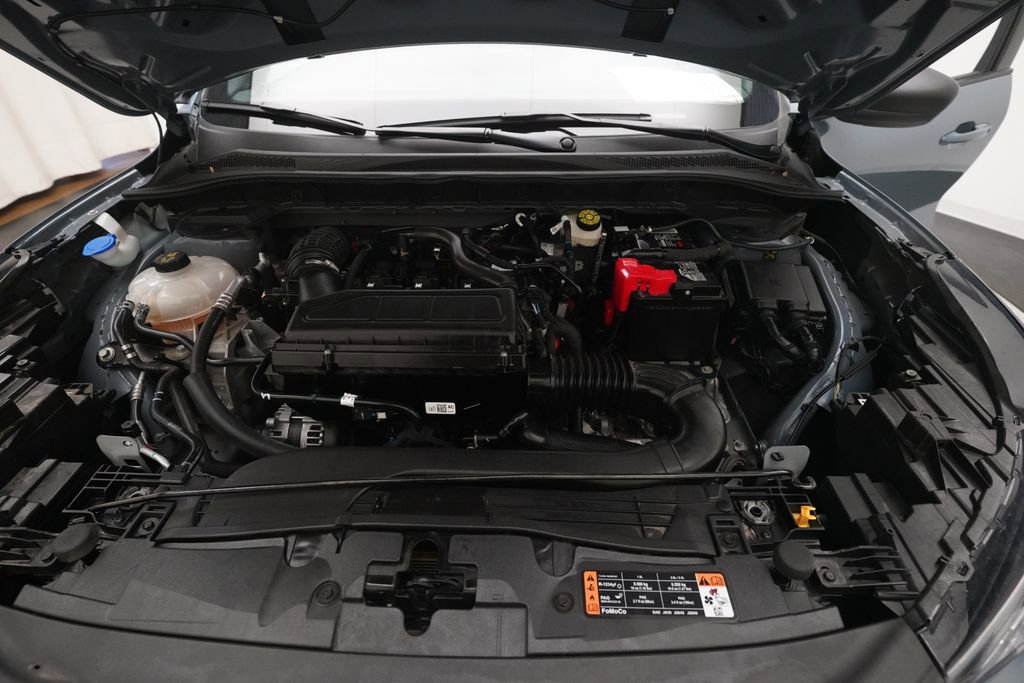 Used 2023 Ford Escape ST-Line image 3