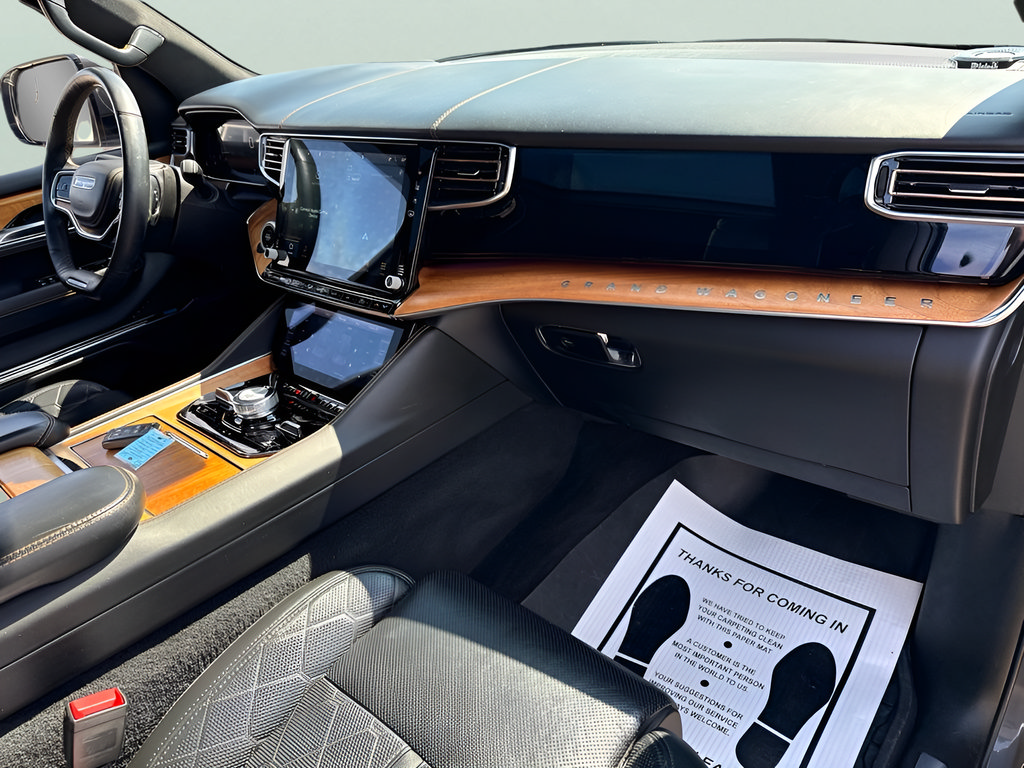 Used 2022 Jeep Grand Wagoneer Series III AWD/4WD image 53