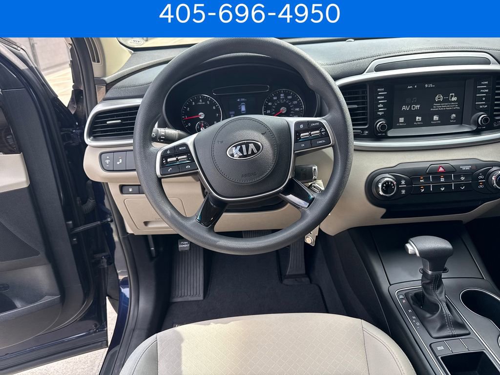 Used 2020 Kia Sorento LX FWD image 23