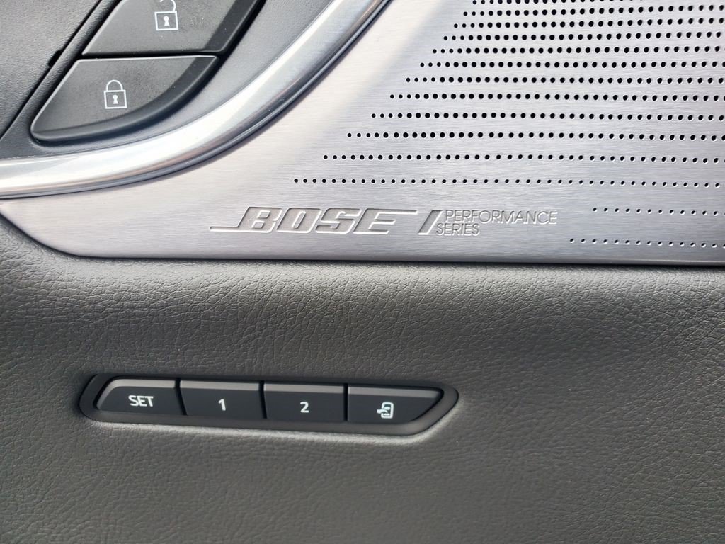Certified 2023 Cadillac XT6 Premium Luxury w/ Technology Package AWD/4WD image 16