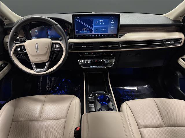 Used 2025 Lincoln Corsair Reserve image 5