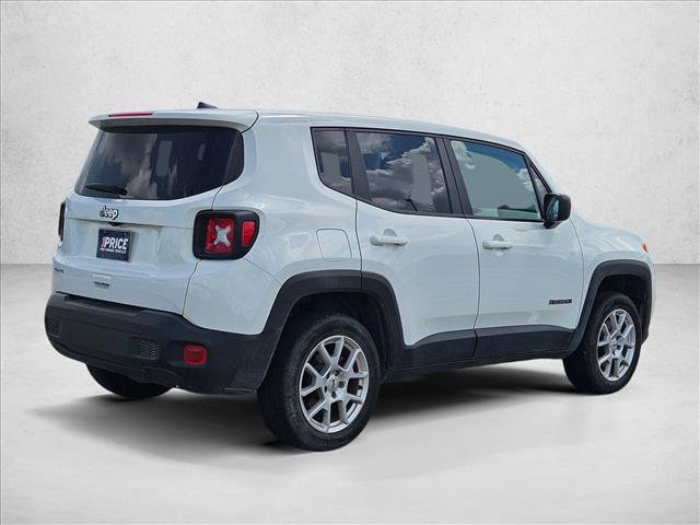 Used 2023 Jeep Renegade Latitude AWD/4WD image 5