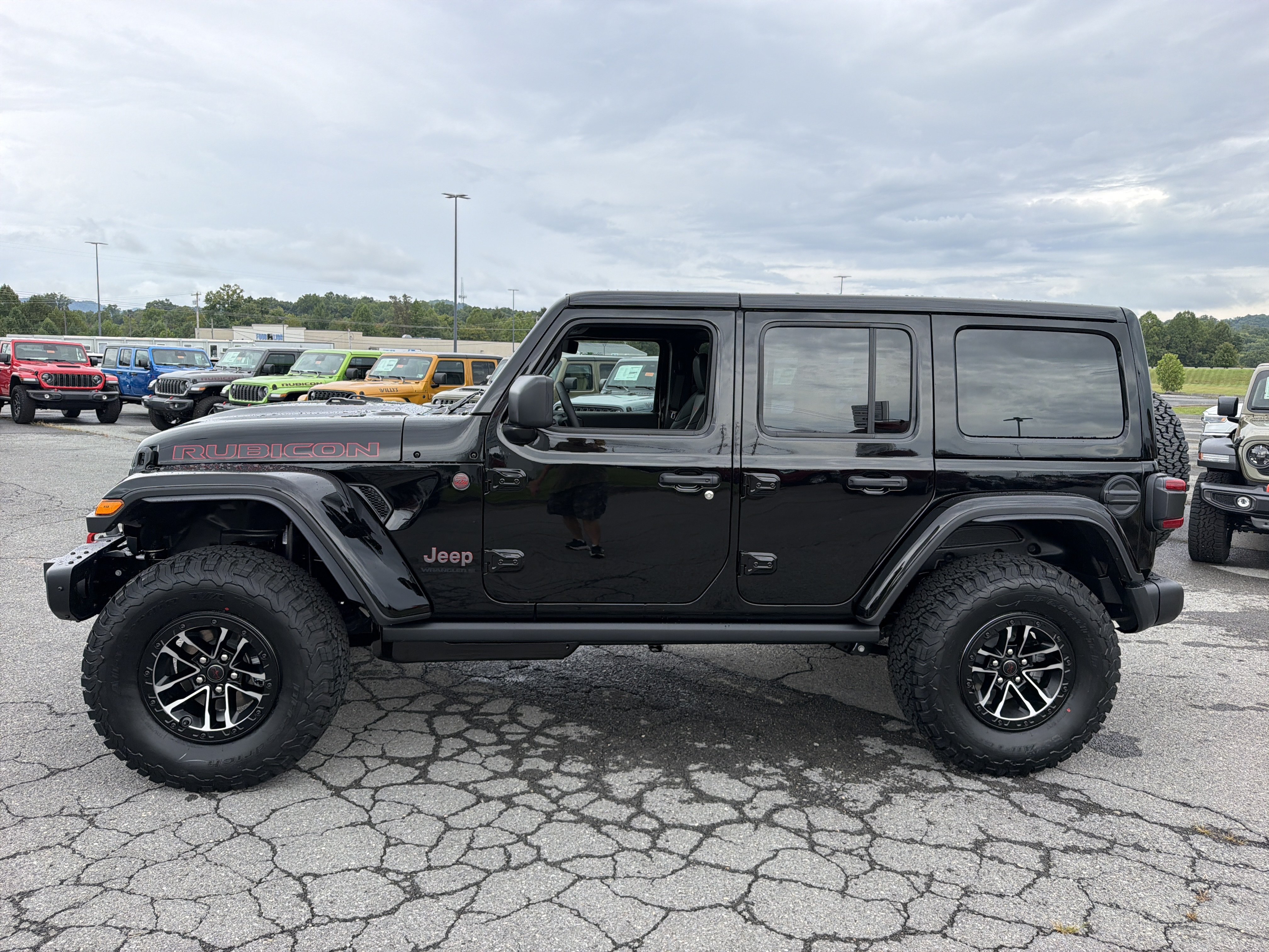 New 2027 Jeep Wrangler Unlimited Rubicon AWD/4WD image 10