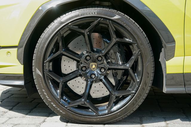 Used 2023 Lamborghini Urus Performante image 14