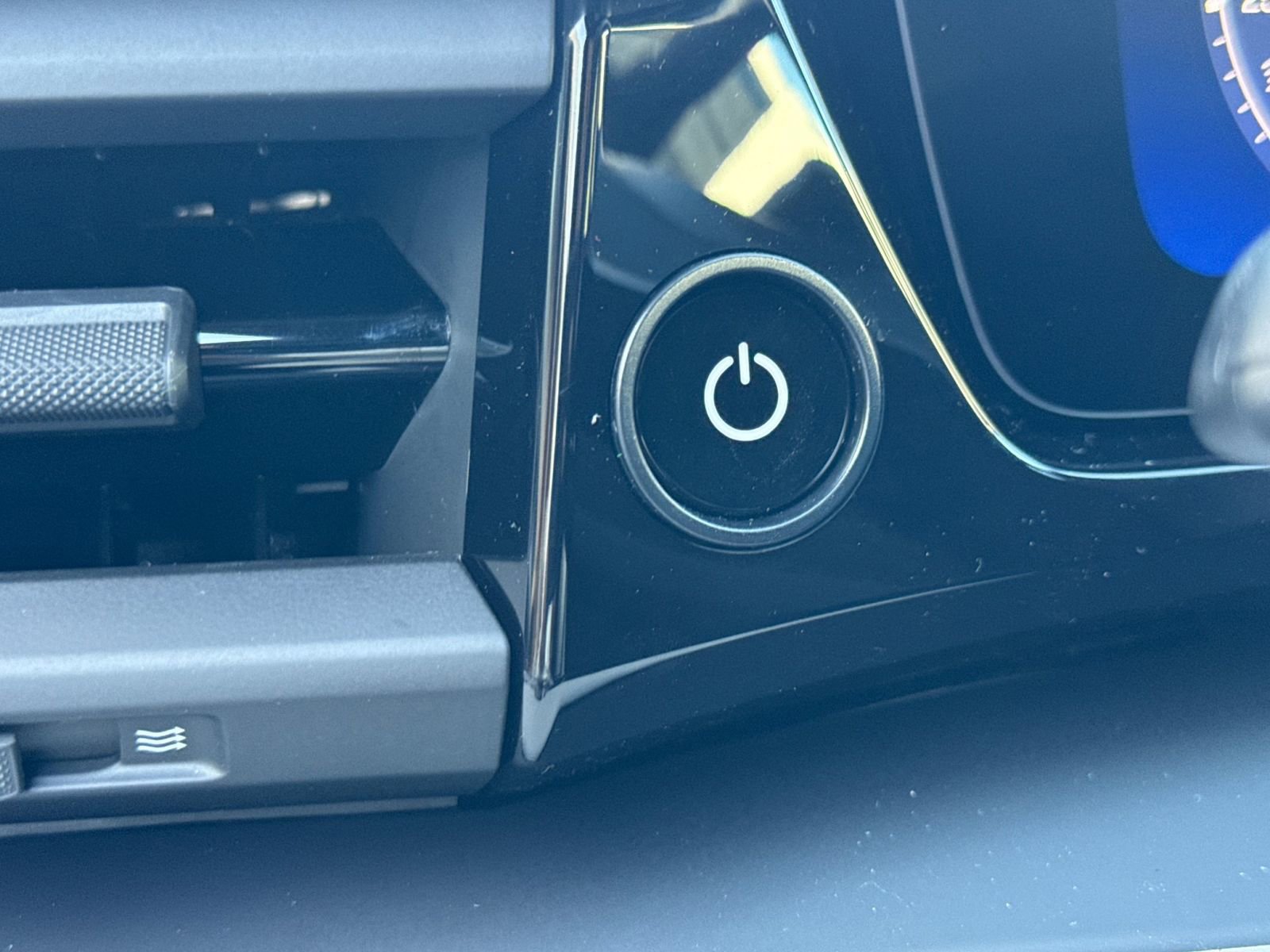 New 2026 Porsche Macan 4 Electric image 27