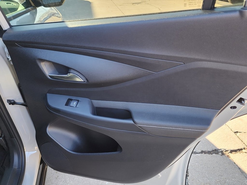 New 2026 Buick Envista Sport Touring w/ Studio Series image 38