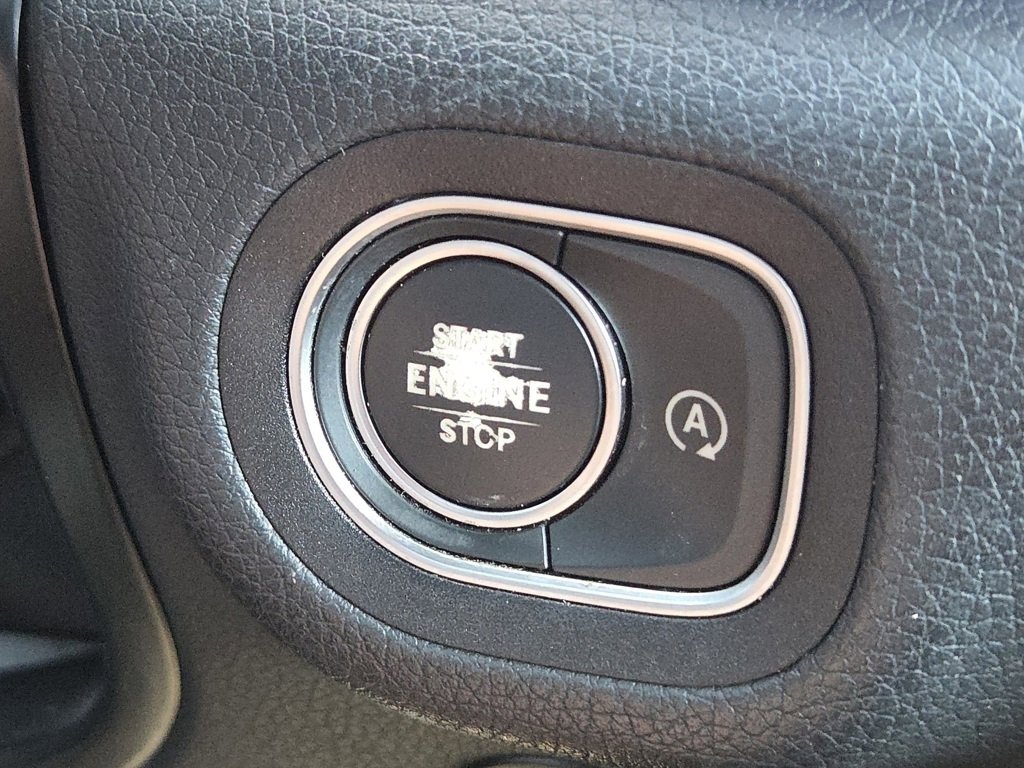 Used 2020 Mercedes-Benz GLE 350 4MATIC w/ Premium Package image 18