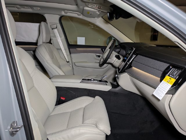 New 2026 Volvo XC90 T8 Ultra w/ Protection Package AWD/4WD image 28