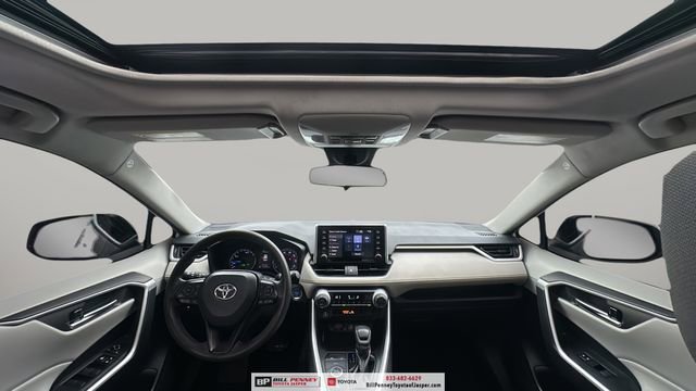 Used 2021 Toyota RAV4 XLE w/ Convenience Package image 10