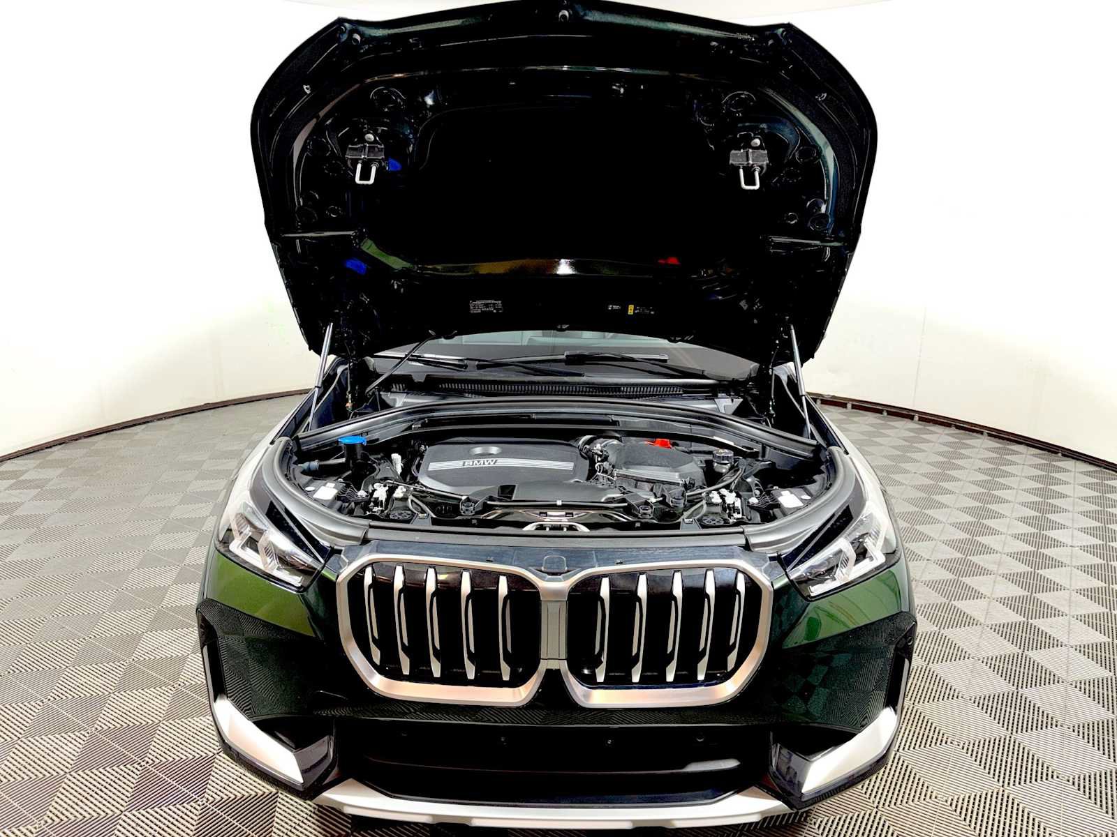 Used 2023 BMW X1 xDrive28i w/ Convenience Package AWD/4WD image 30