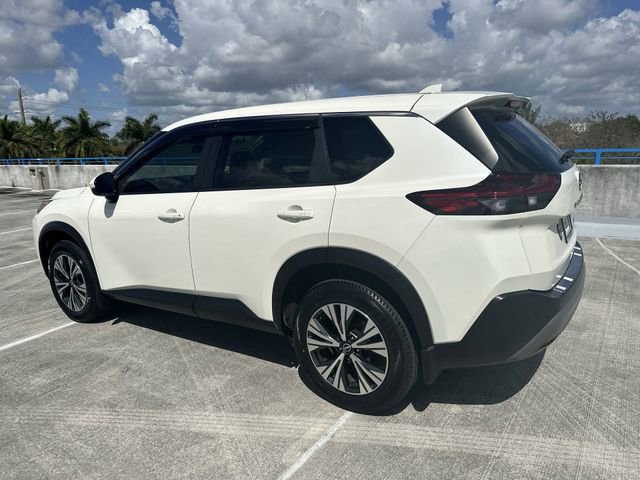 Used 2023 Nissan Rogue SV image 14