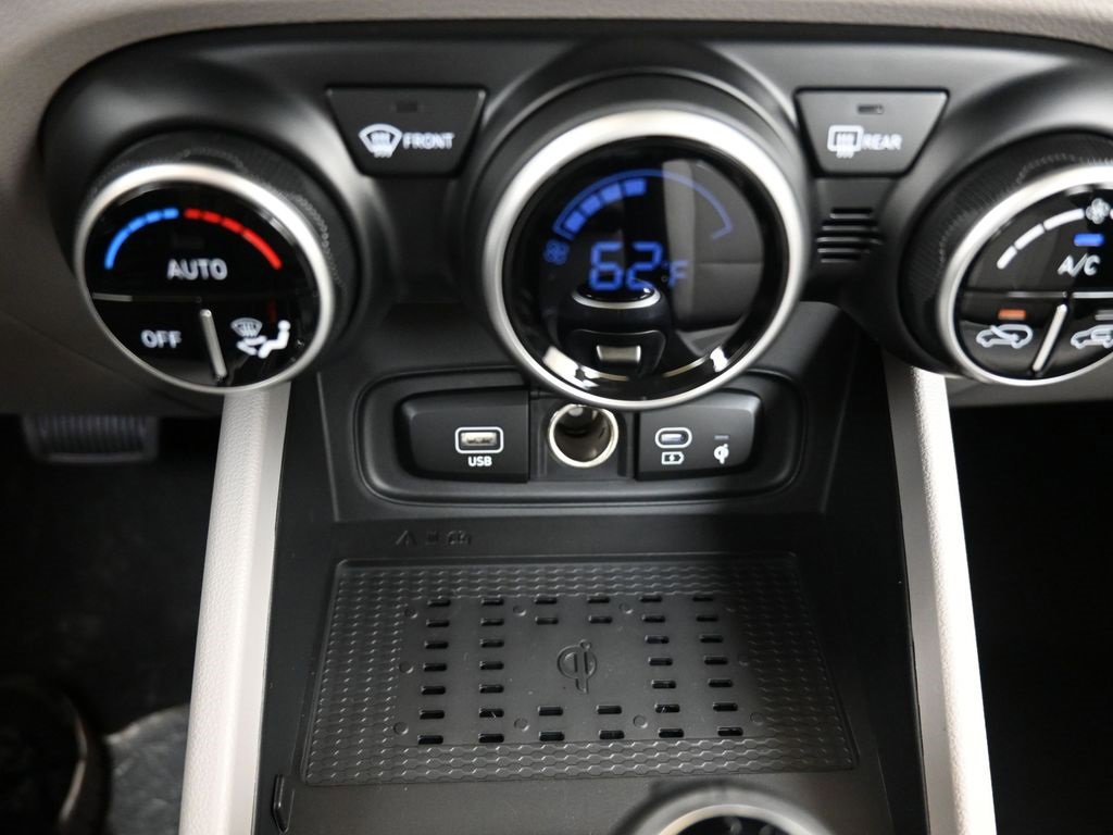 New 2026 Hyundai Venue SEL image 33