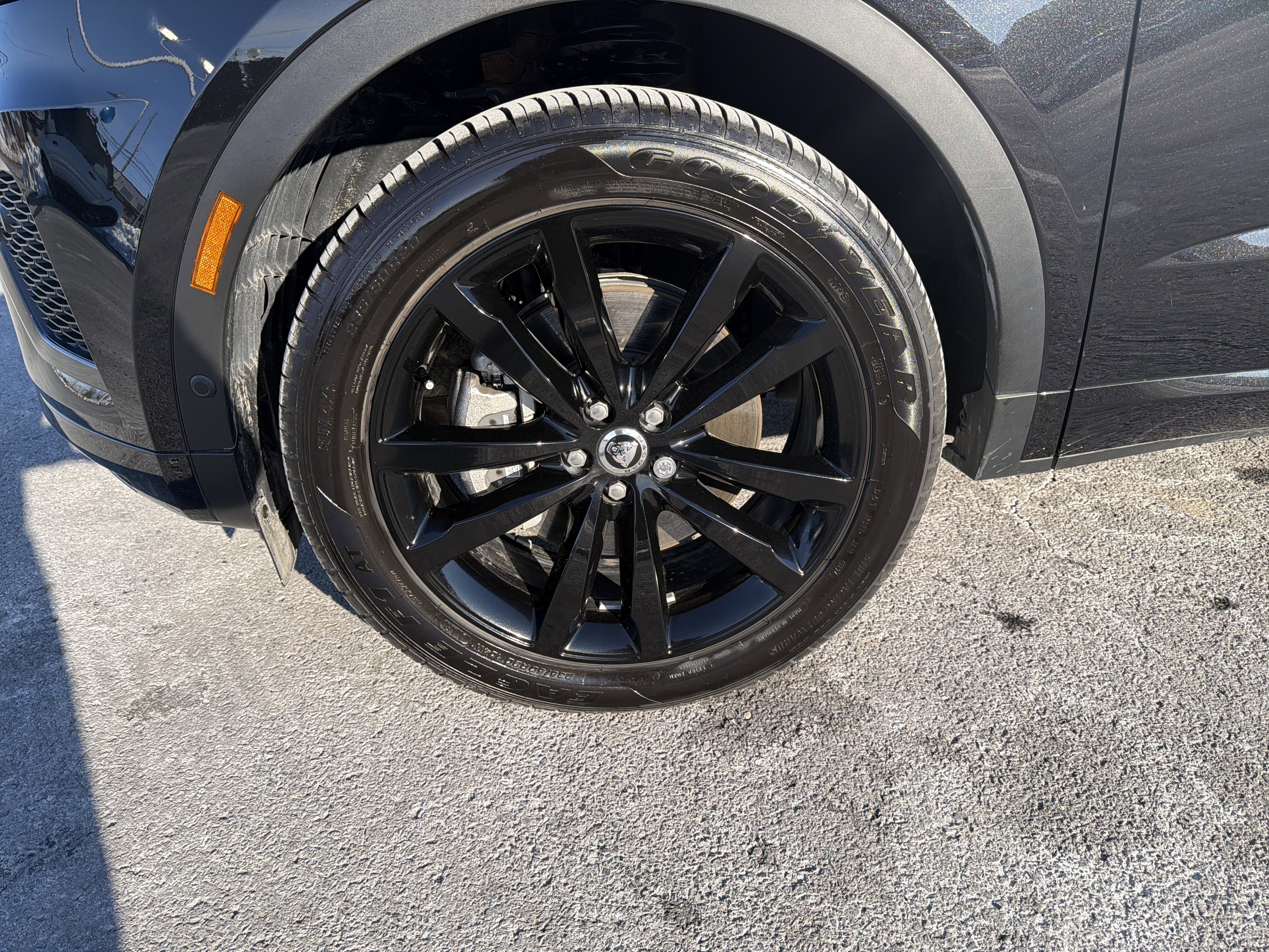 Used 2024 Jaguar E-PACE R-Dynamic SE image 11