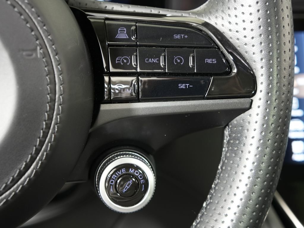 Used 2024 Maserati GranTurismo Trofeo AWD/4WD image 25