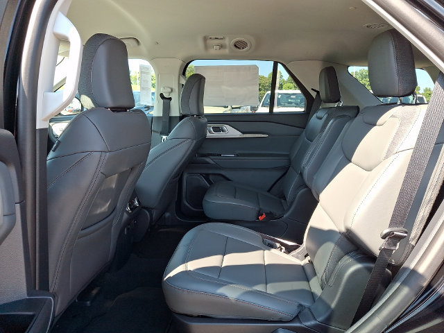 New 2026 Ford Explorer Active w/ Active Comfort Package RWD image 6