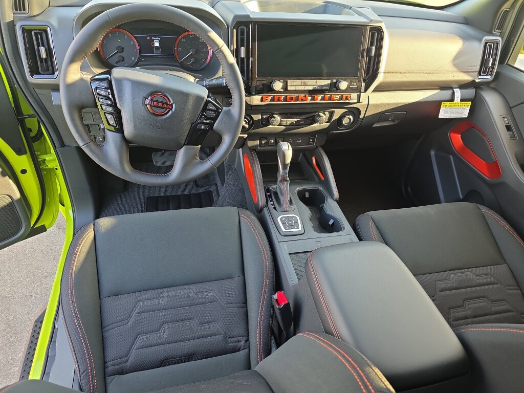 New 2026 Nissan Frontier PRO-4X w/ Pro-4x Convenience Package image 4