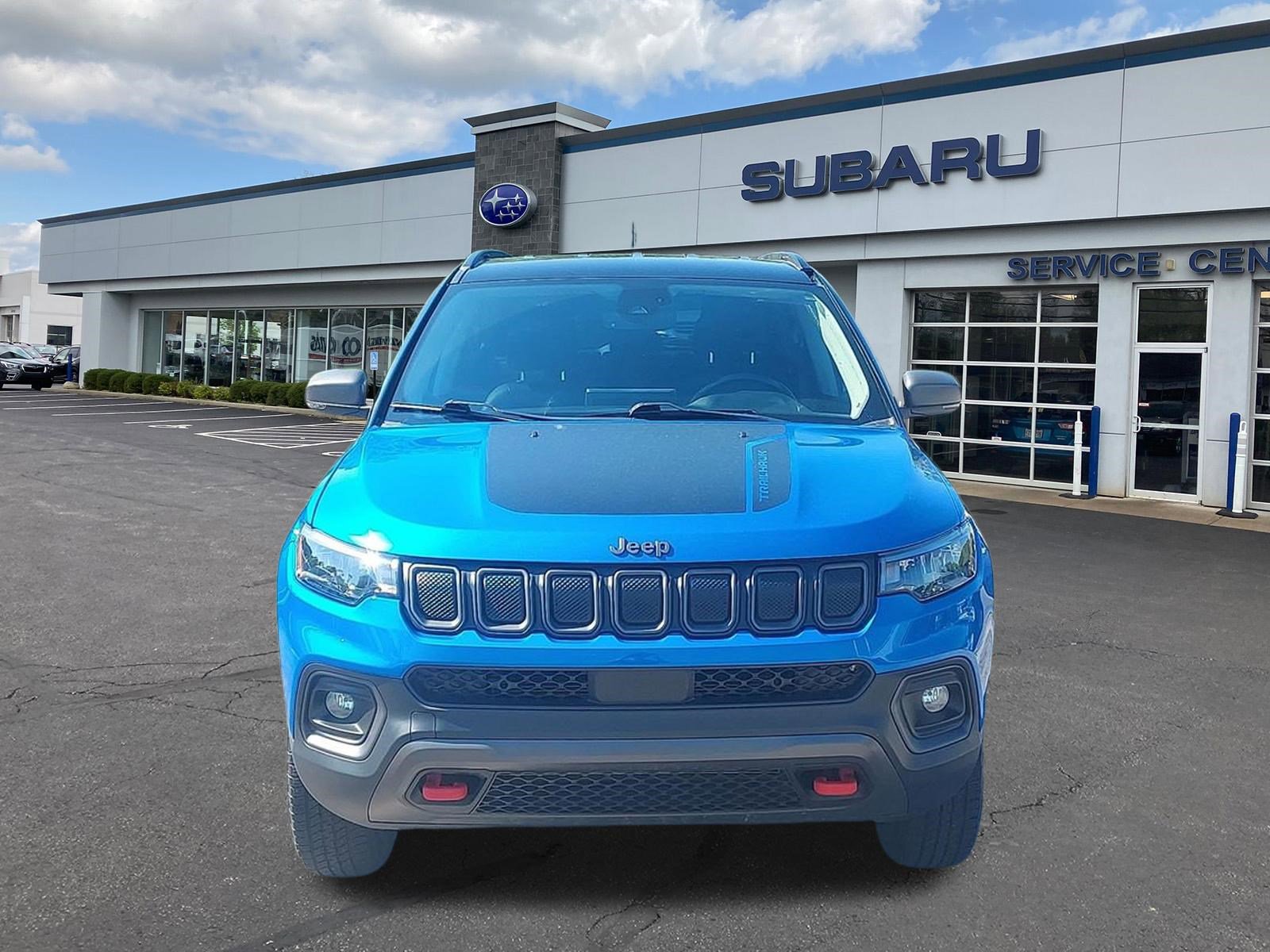 Used 2022 Jeep Compass Trailhawk w/ Trailhawk Convenience Group AWD/4WD image 2