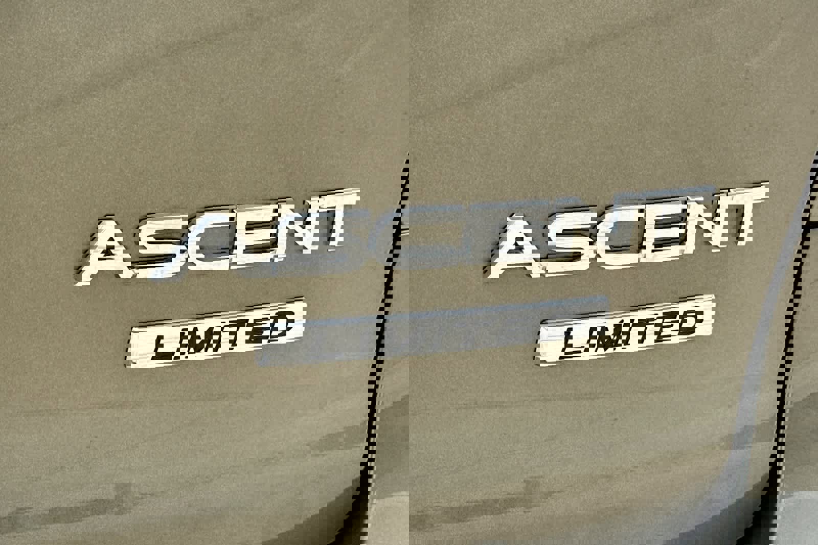 Used 2023 Subaru Ascent Limited AWD/4WD image 27