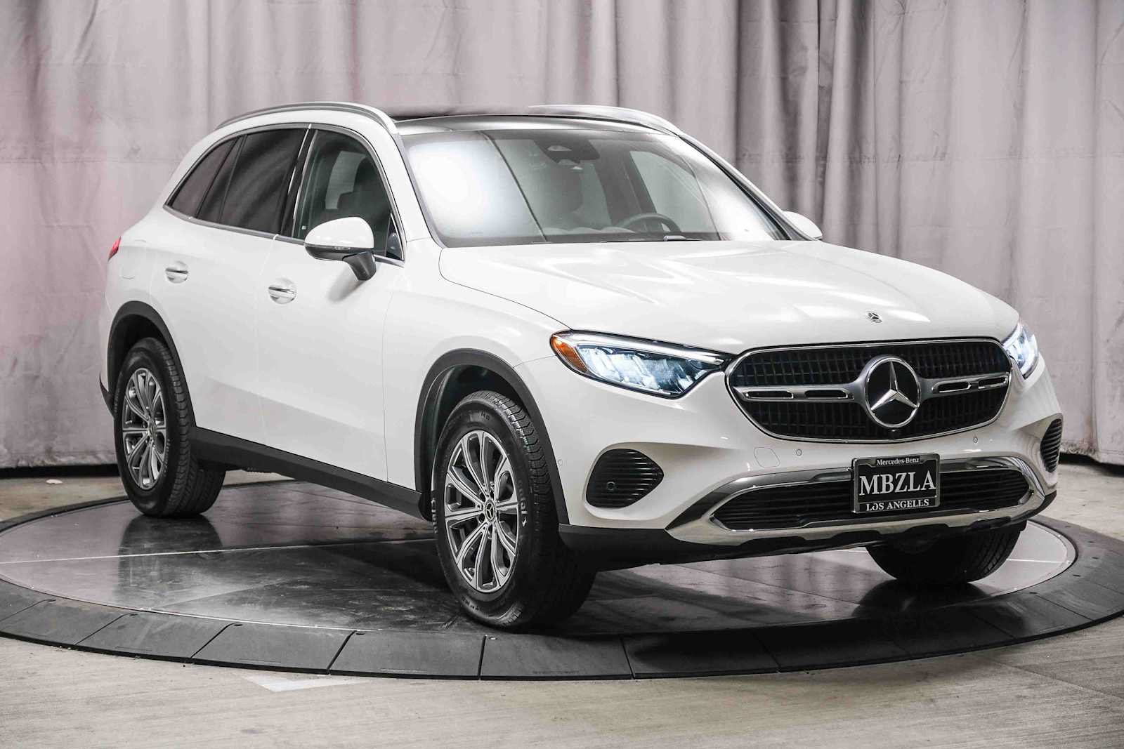 Certified 2026 Mercedes-Benz GLC 300 image 5