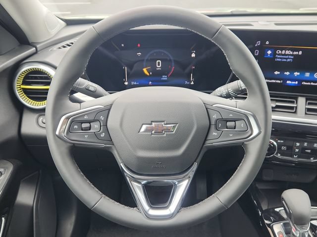 New 2026 Chevrolet Trax ACTIV w/ Sunroof Package FWD image 20