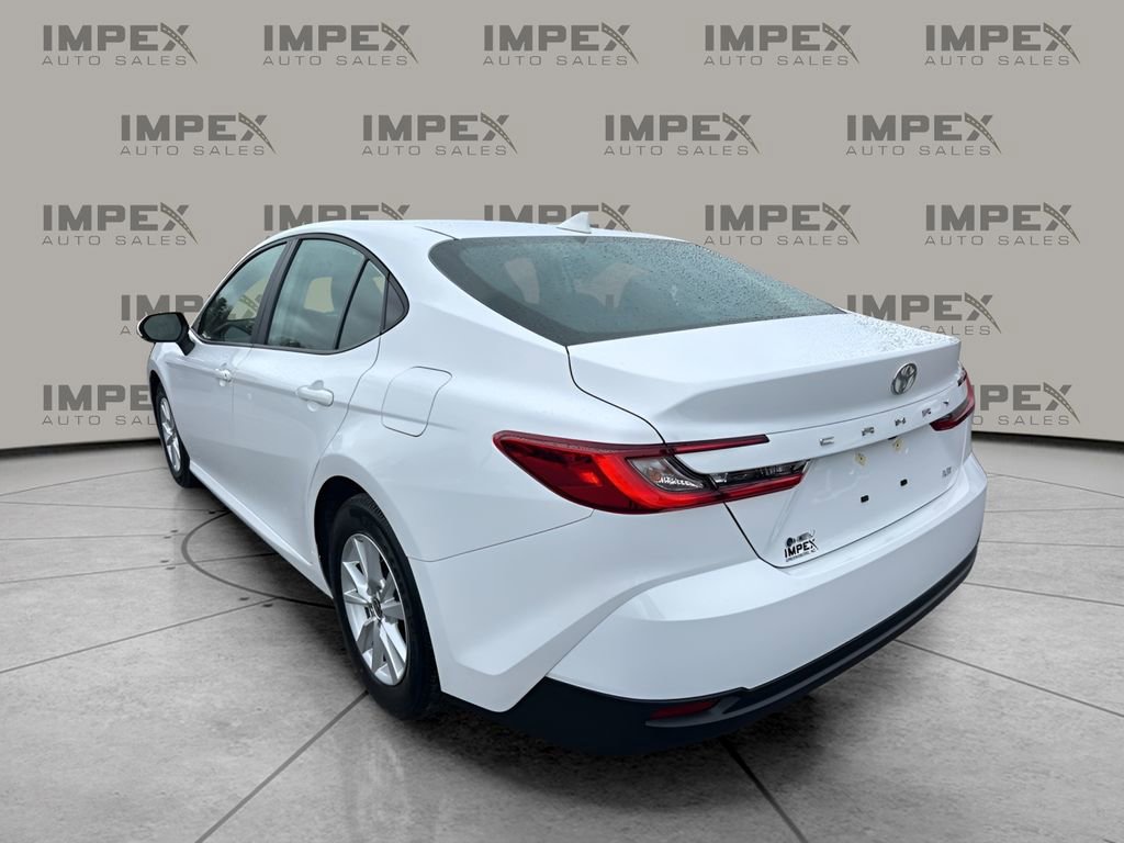 Used 2025 Toyota Camry LE FWD image 3