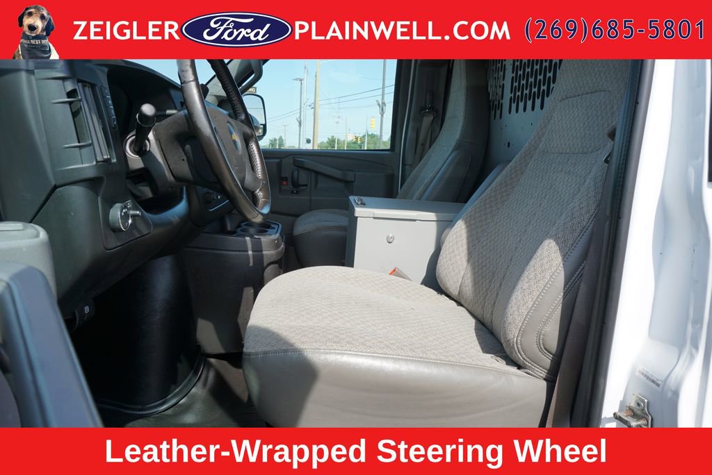 Used 2021 Chevrolet Express 2500 w/ Driver Convenience Package RWD image 12