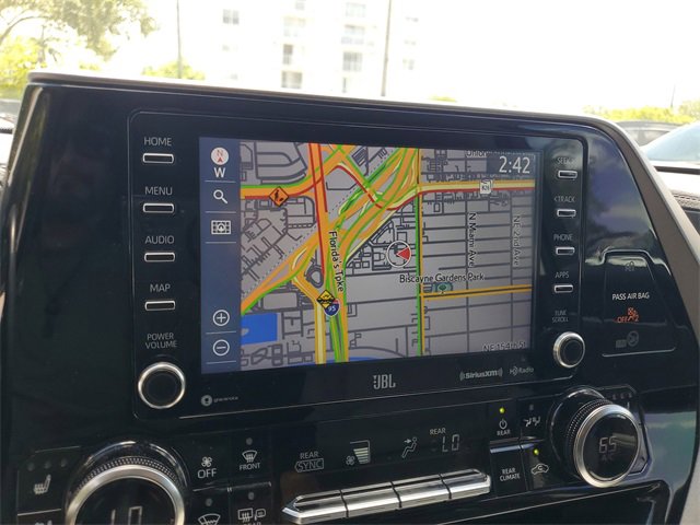 Used 2022 Toyota Highlander Limited image 22