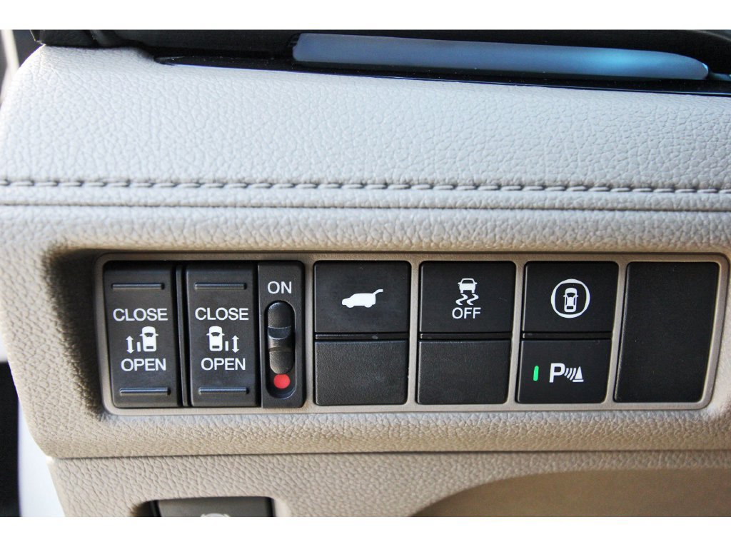 Used 2023 Honda Odyssey Touring image 25