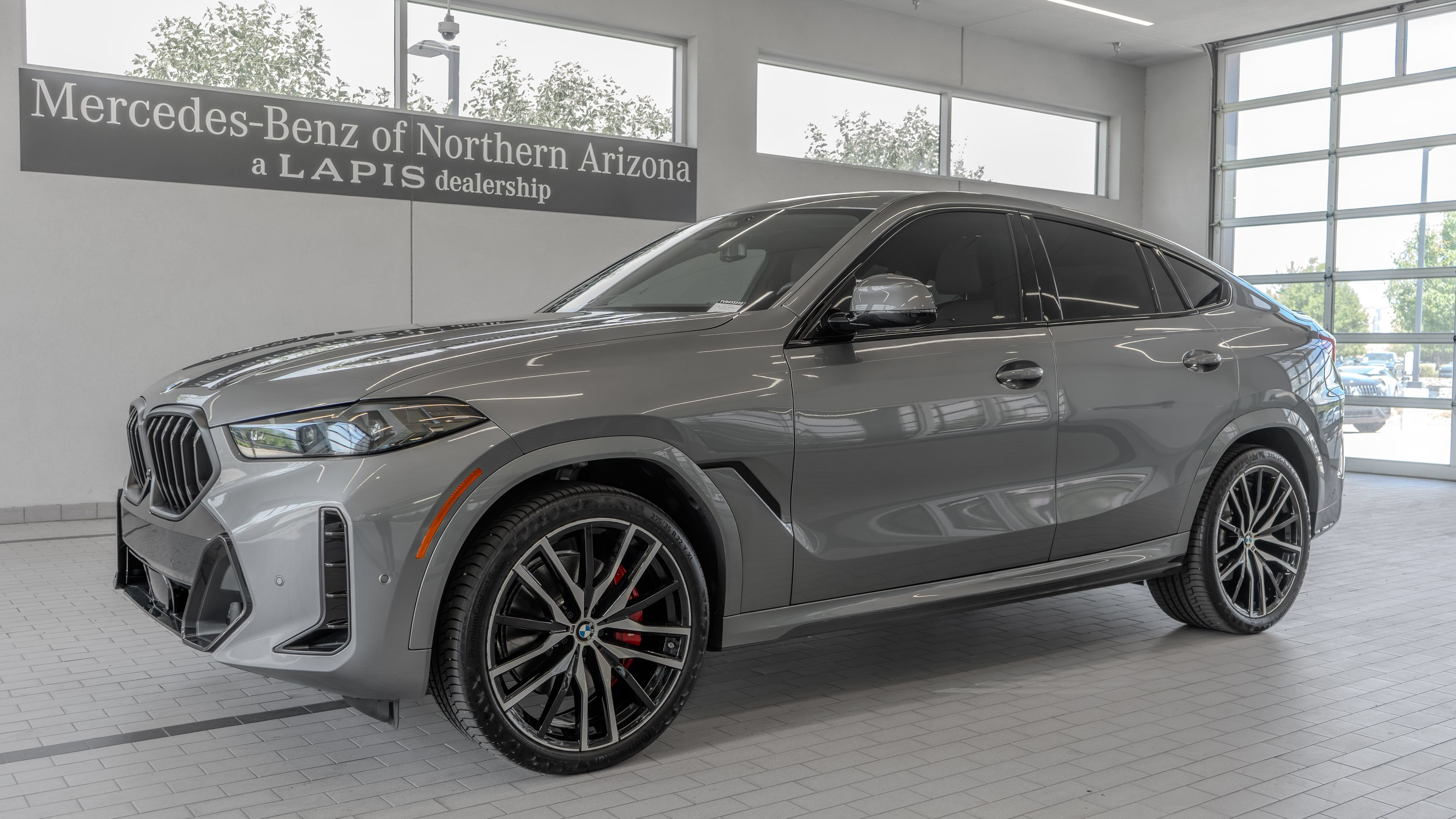 Used 2027 BMW X6 xDrive40i w/ Climate Comfort Package AWD/4WD image 3