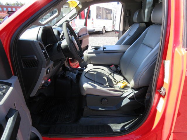 Used 2017 Ford F550 4x4 Regular Cab Super Duty image 14
