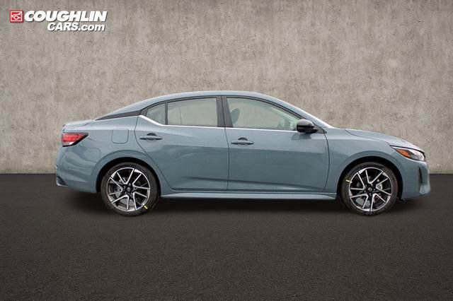 New 2025 Nissan Sentra SR w/ SR Premium Package image 6