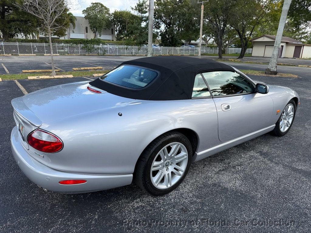 Used 2005 Jaguar XK8 Convertible image 4