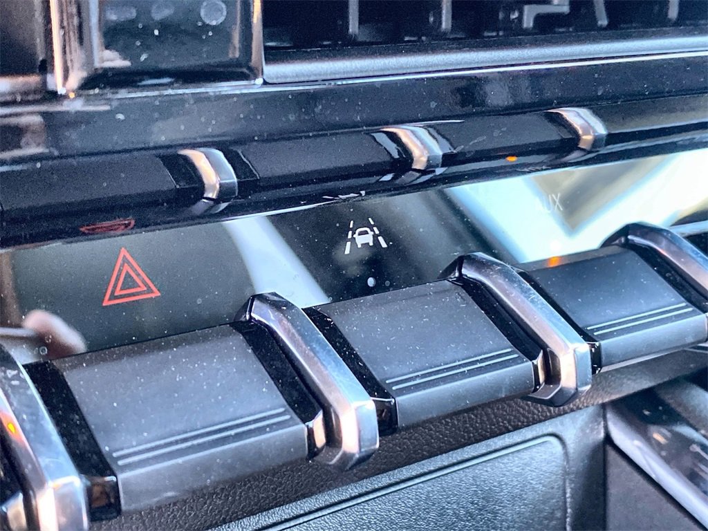 New 2025 GMC Canyon AT4 w/ AT4 Premium Package image 20