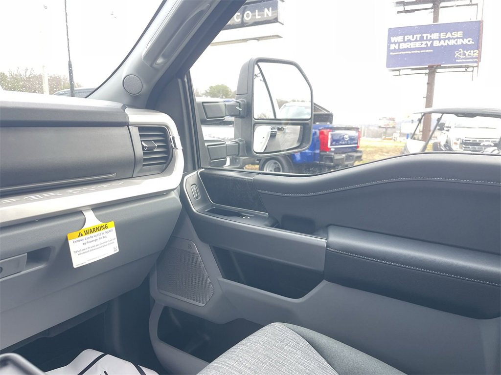 New 2026 Ford F250 XLT w/ XLT Premium Package image 15