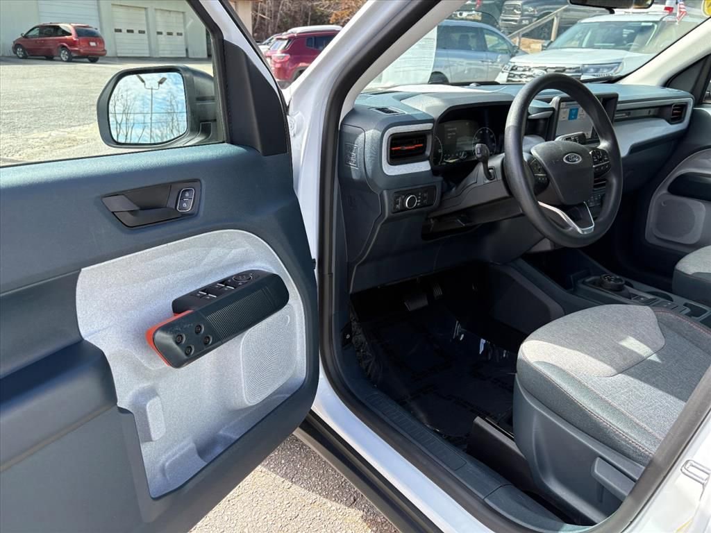 Used 2024 Ford Maverick XLT image 14