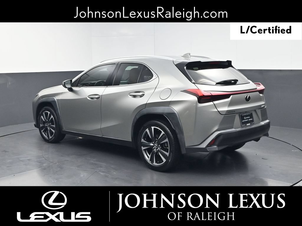 Certified 2021 Lexus UX 200 w/ Accessory Package (Z2) FWD image 7