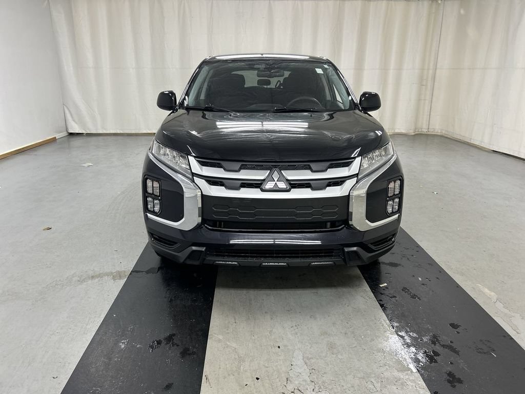Used 2023 Mitsubishi Outlander Sport ES AWD/4WD image 3