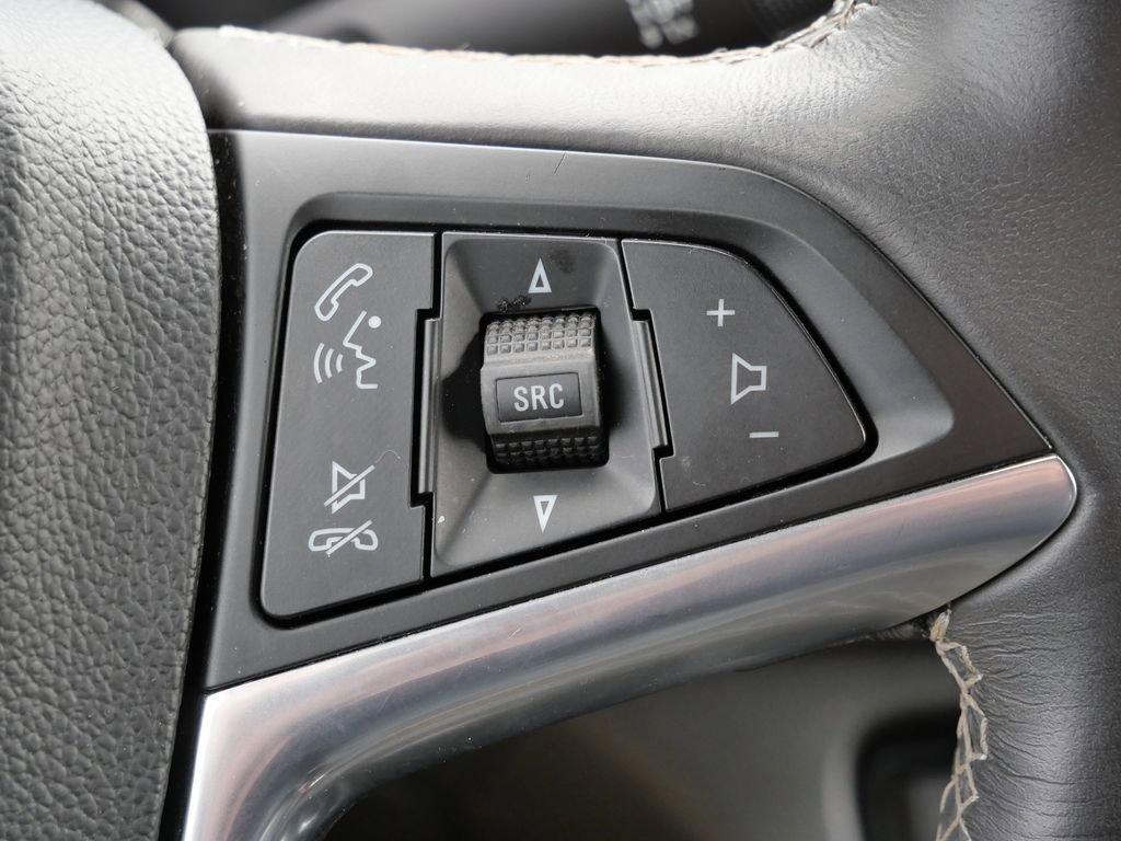 Used 2020 Buick Encore Preferred w/ Safety Package image 41