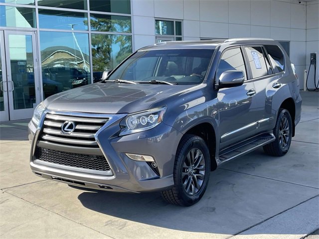 Used 2017 Lexus GX 460 image 2