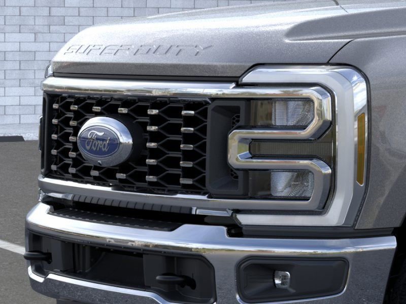 New 2026 Ford F350 4x4 Crew Cab DRW Super Duty image 17