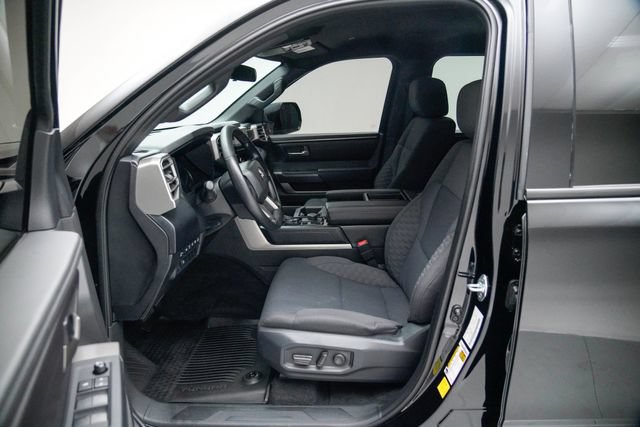Used 2025 Toyota Tundra SR5 w/ SR5 Convenience Package AWD/4WD image 23