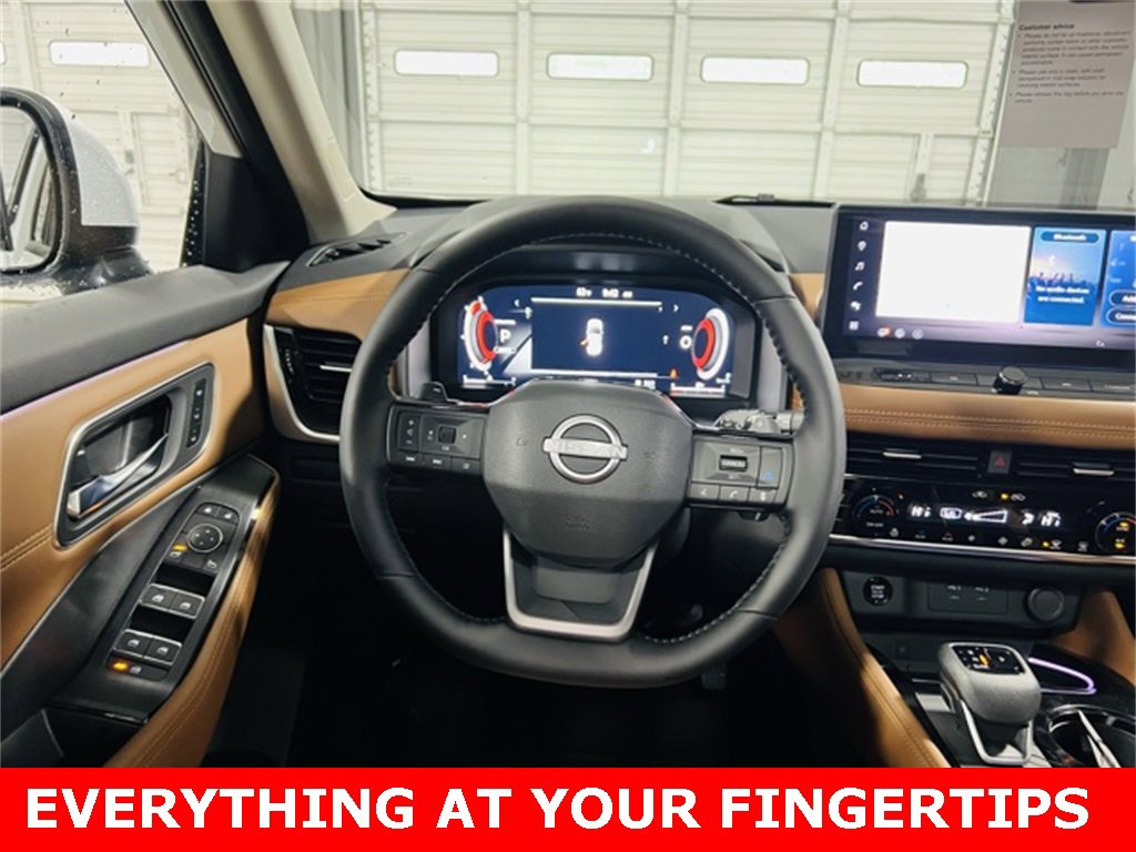 New 2026 Nissan Rogue Platinum image 5